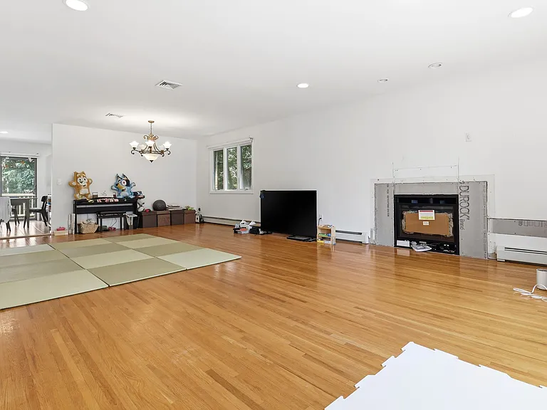 123 Hickory Ave #B — Photo 4