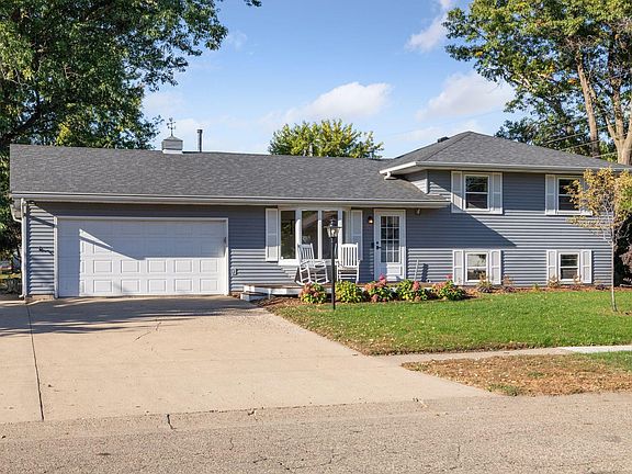 2nd image of 856 Cortland Dr