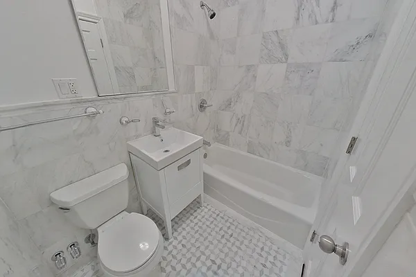 Rented by CitySites Real Estate Group | media 26