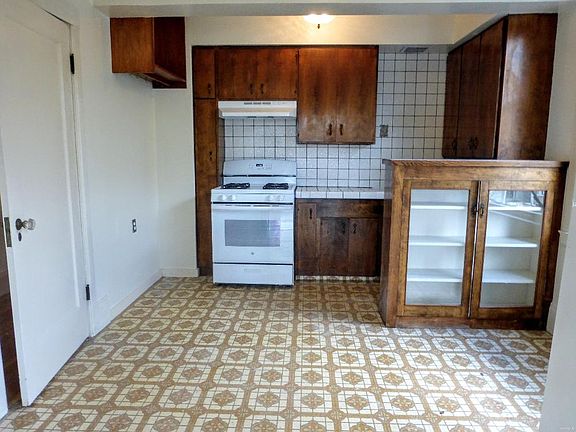 4th image of 1135 Stanyan St #5