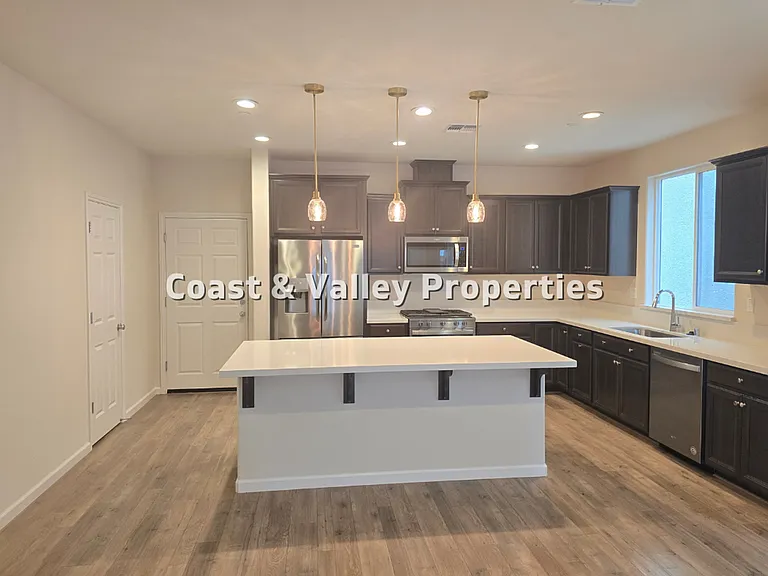 18907 Kilpatrick Ln — Photo 4
