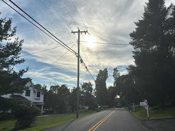 5th image of 272 Van Holten Rd