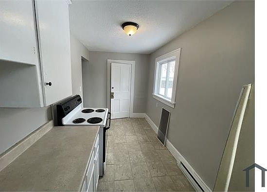 2nd image of 1322 Brownell Ave