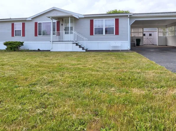 8 Iroquois Ln, Waterloo, NY 13165
