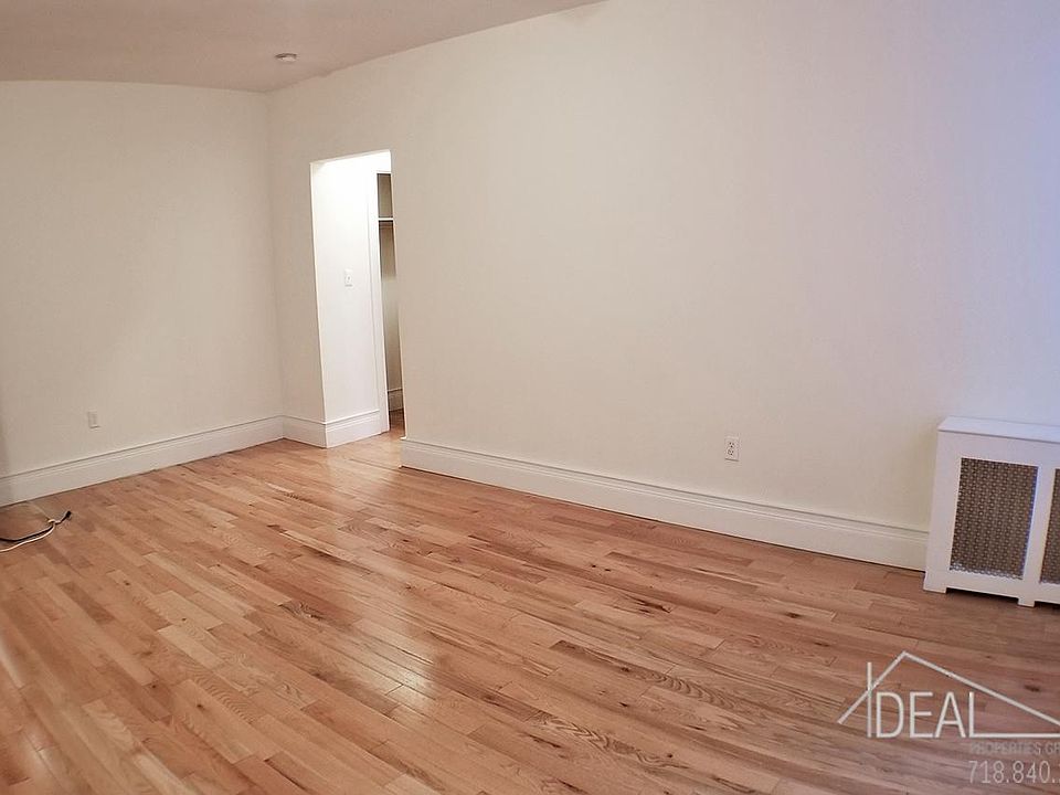 2nd image of 3085 Brighton 13th St #2