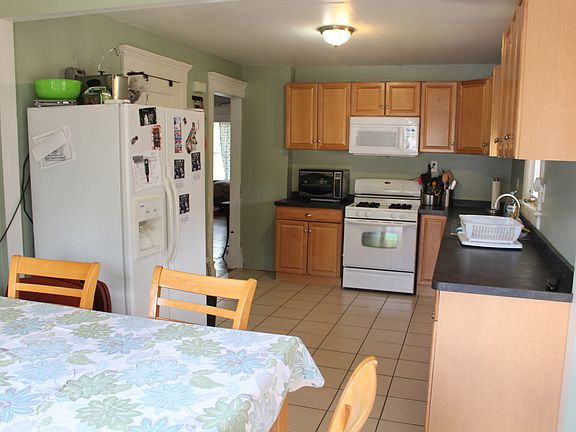4th image of 449 S Elmwood Dr