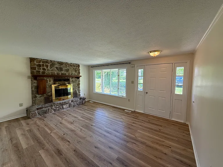 15 Finch Ln — Photo 6
