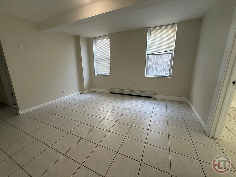 1714 Edison Ave #W — Photo 6