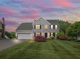 27 Mima Cir, Fairport, NY 14450