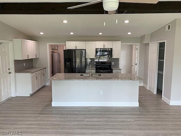 5th image of 8613 W Park