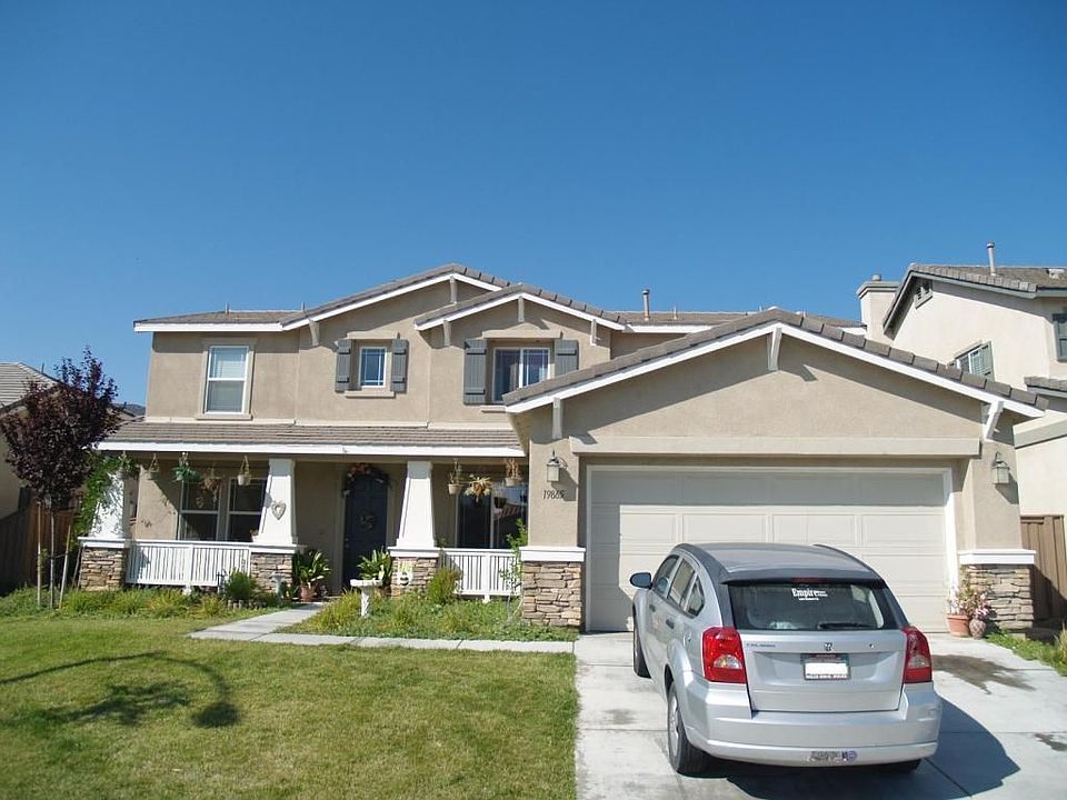 2nd image of 19865 Parkwood Dr