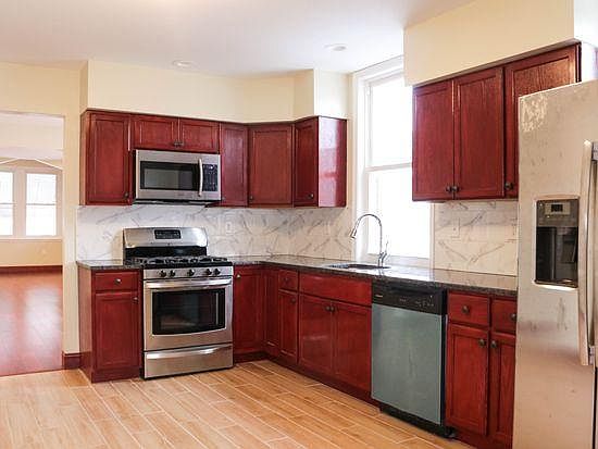 1st image of 52XX N 15th St