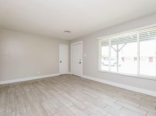 727 W Flint St, Chandler, AZ 85225