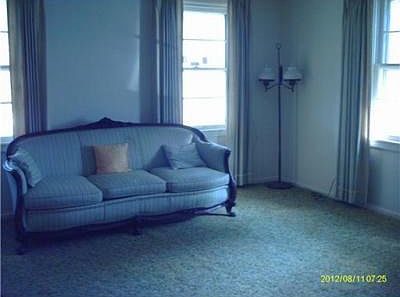 2nd image of 1121 Academy Pl
