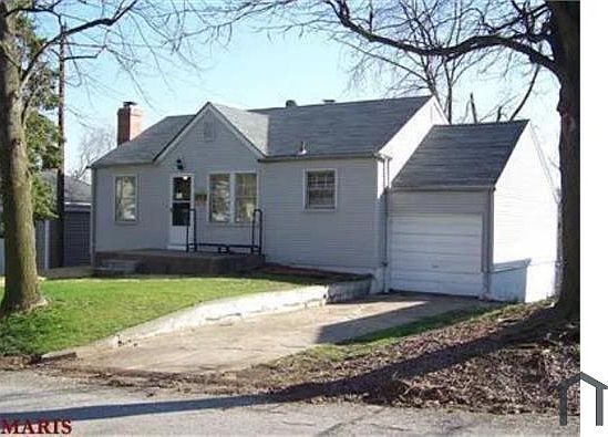 1st image of 7108 Roslyn Dr