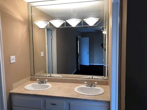 5th image of 12117 Stone East Dr APT A