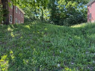 3127 Bracken Woods Ln, Cincinnati, OH 45211