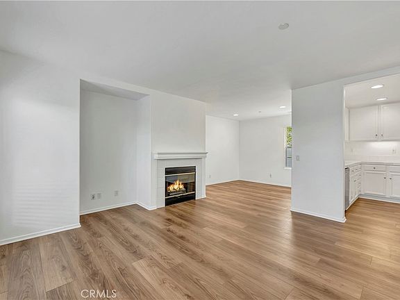 4th image of 40 Three Vines Ct