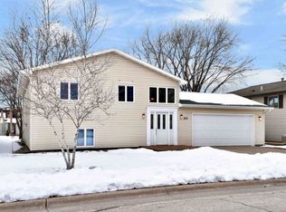 825 52nd Ave, Winona, MN 55987
