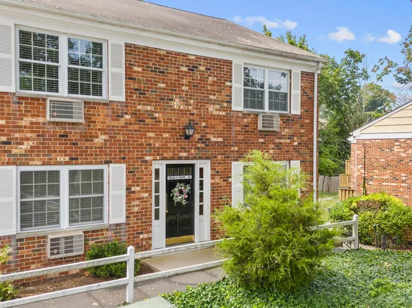 287 Hamilton Avenue APT 3I, Stamford, CT 06902