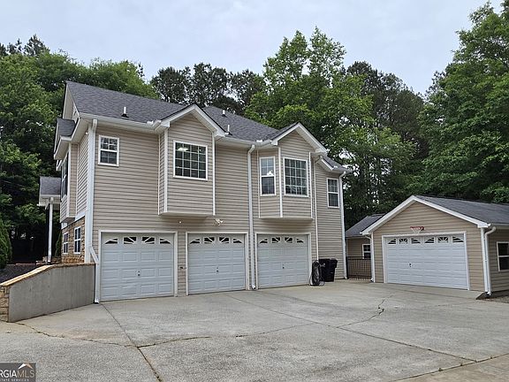4th image of 1005 Creek Run Pl