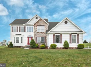 27 Boulder Rd, Hanover, PA 17331