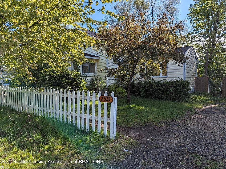 1st image of 2521 2nd St
