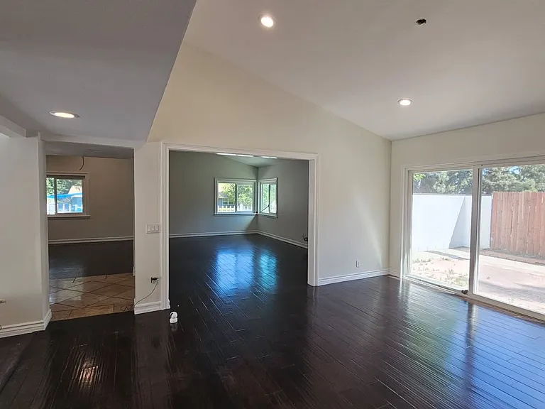 8511 Rudnick Ave — Photo 9