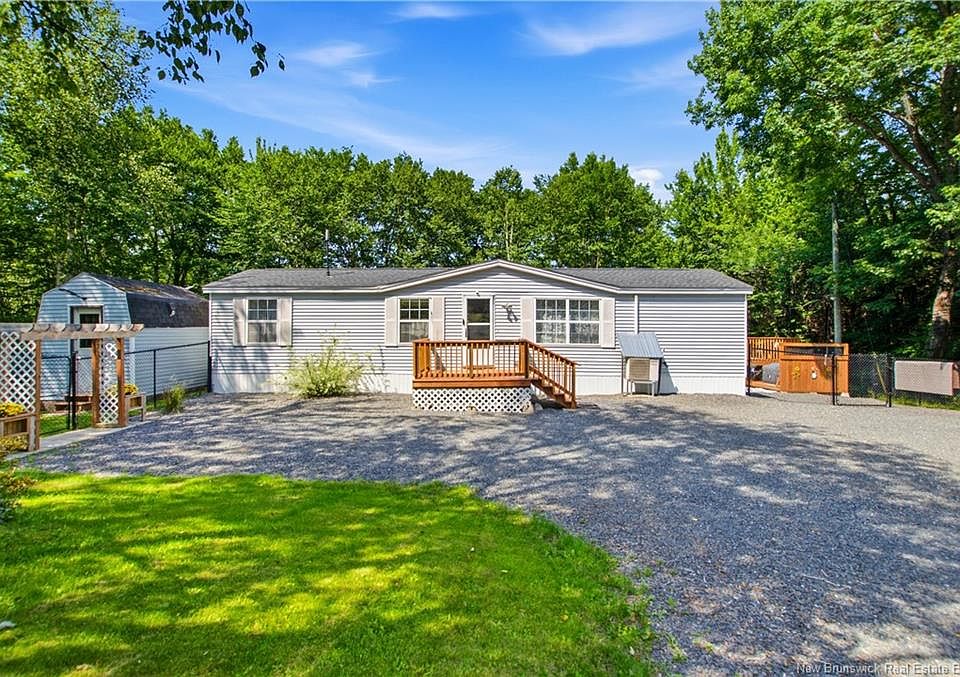 1st image of 198 Lake Dr