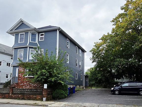 2nd image of 475 Tecumseh St