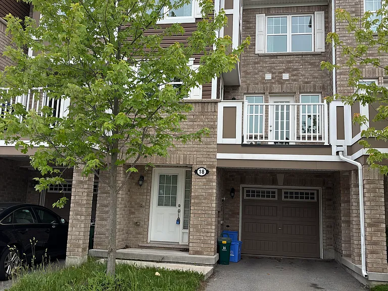 22 Spring Creek Dr #18 — Photo 2