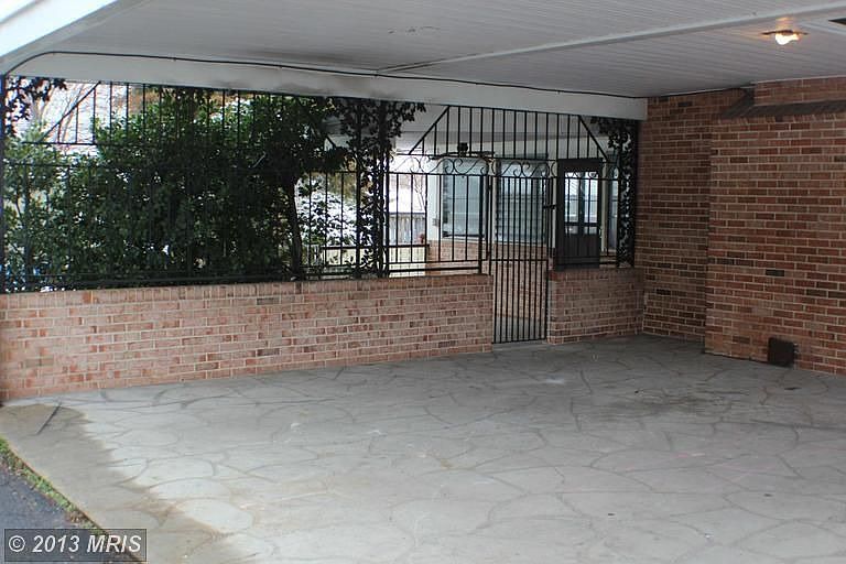 1st image of 121 Gill St