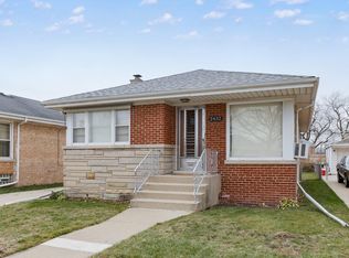 2432 Ernst St, Franklin Park, IL