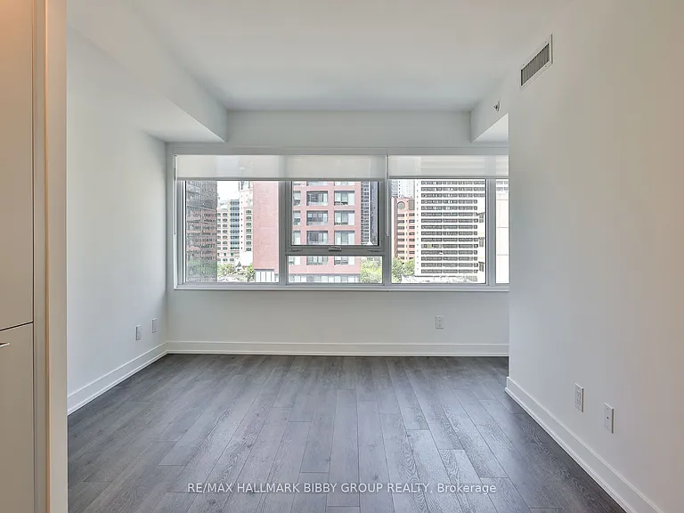 609 Sherbourne St #803 — Photo 4