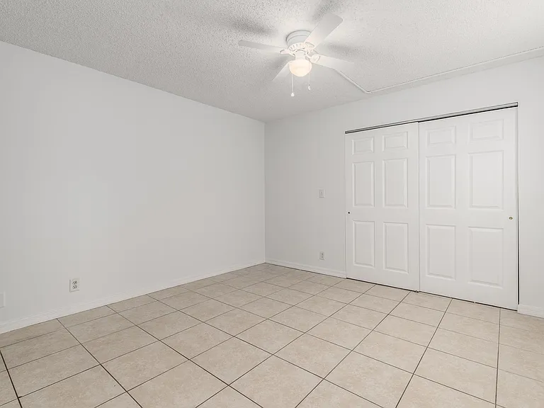 2121 NE Park St #1A — Photo 10