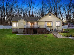 3007 Oak St, Mohegan Lake, NY 10547