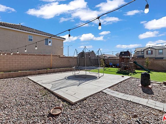 5th image of 45064 18th St E