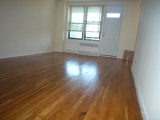 Rented by Kings & Queens | media 9