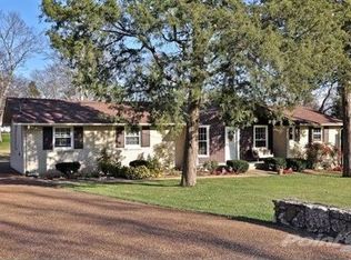 120 Moyna Dr, Hendersonville, TN 37075