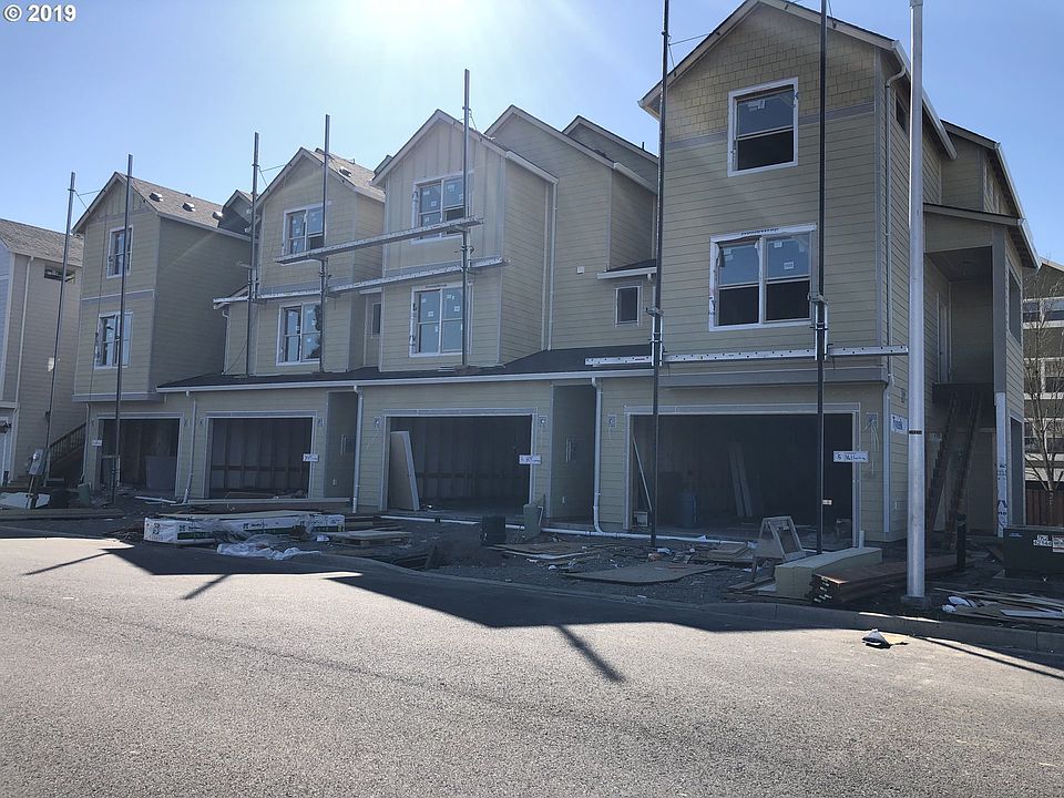 1st image of 163 Loganberry Ct