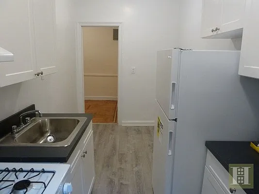 Rented by Halstead Real Estate | media 10