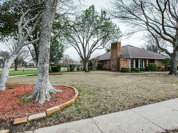 2nd image of 2518 Diamond Oaks Dr