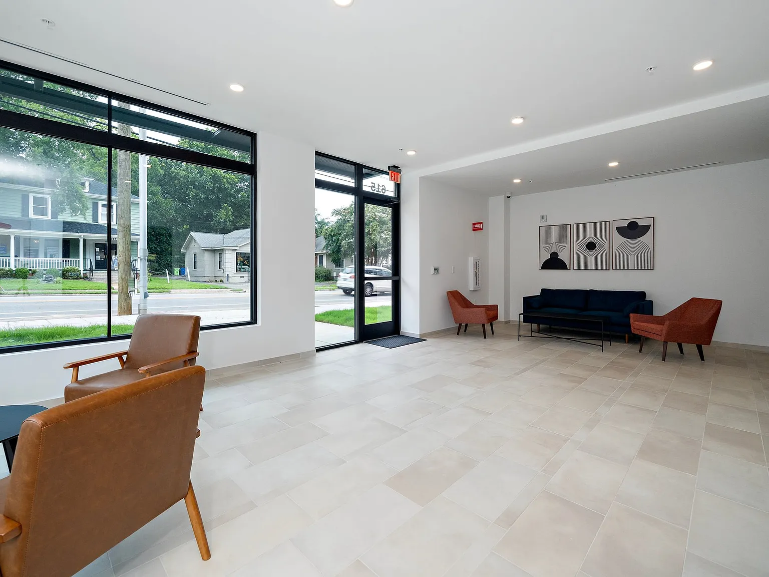 2 bed, 974 sqft, $1,300 — Photo 3