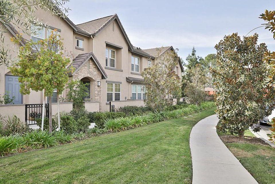 Front of Townhome