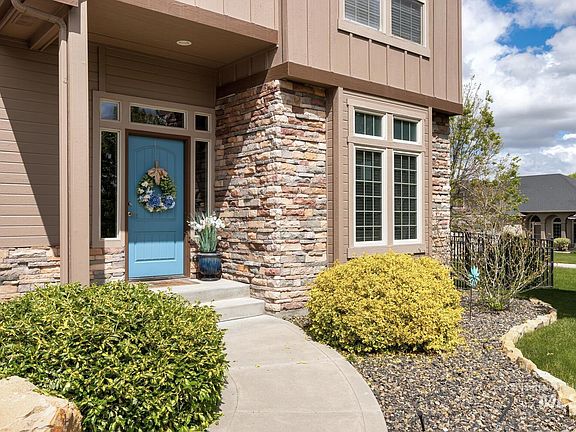 2nd image of 2803 Bayhill Ct