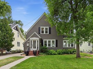 1406 8th St S, Fargo, ND 58103
