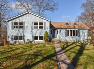 28 Oak Ridge Rd, Montague, NJ 07827