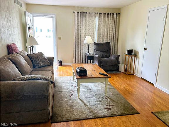 5th image of 2204 Pride Ave
