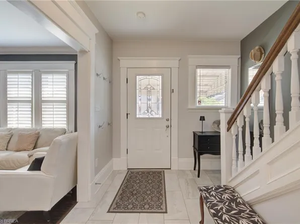 106 Sydenham St, Brantford, ON N3R 3Y6