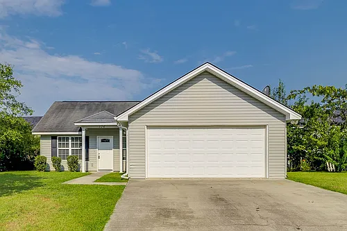 106 Mustang Dr Photo 1